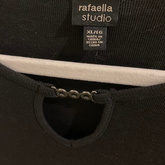 Long sleeve top - Picture 2 of 2